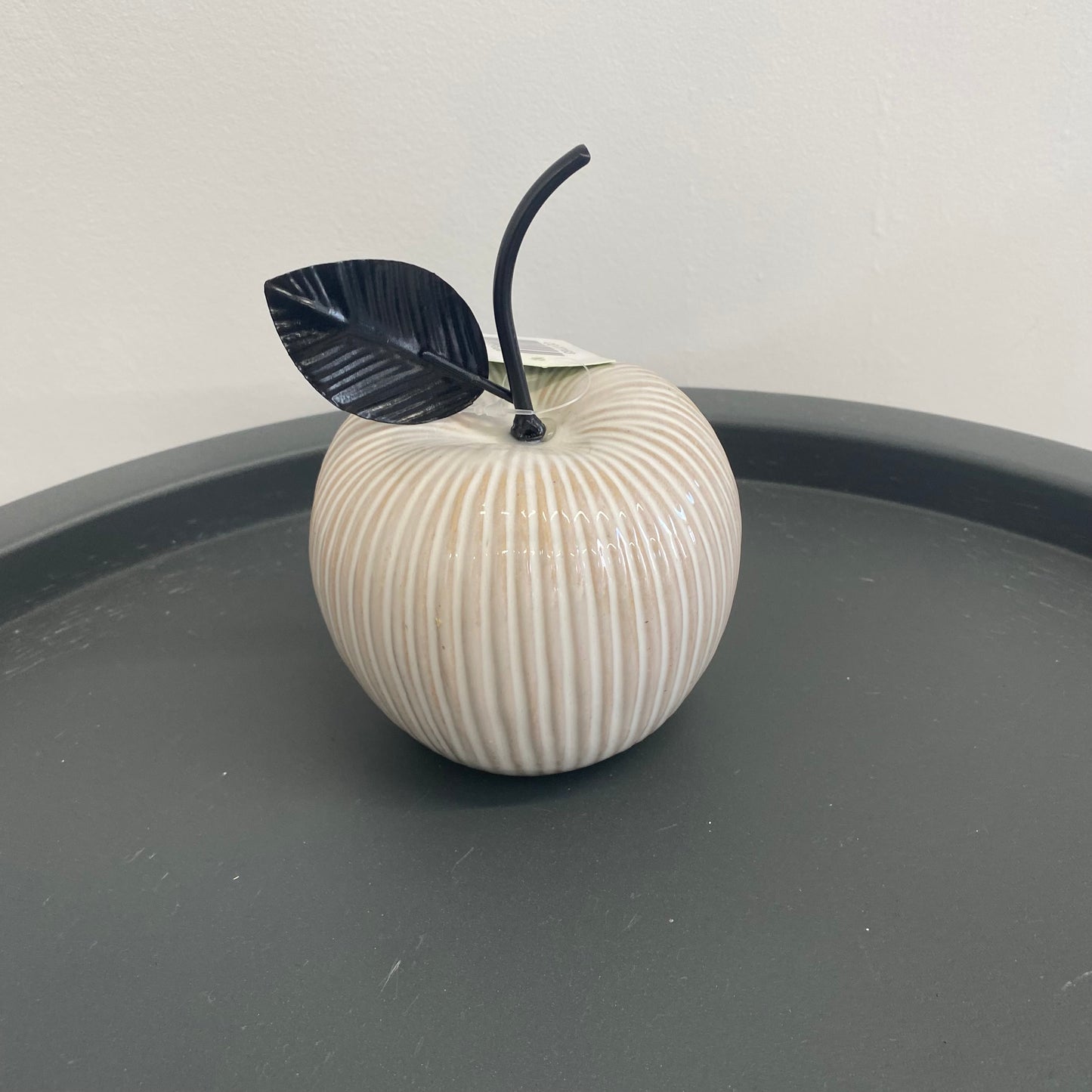 Porcelain apple 12cm