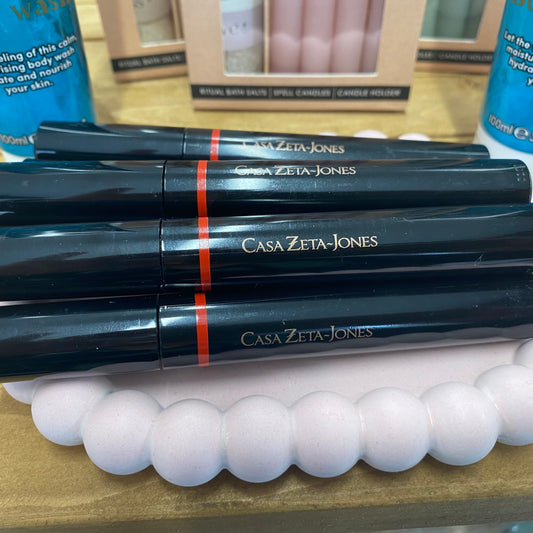 Casa Zeta Jones mascara