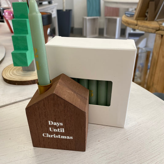 Advent candles with holder