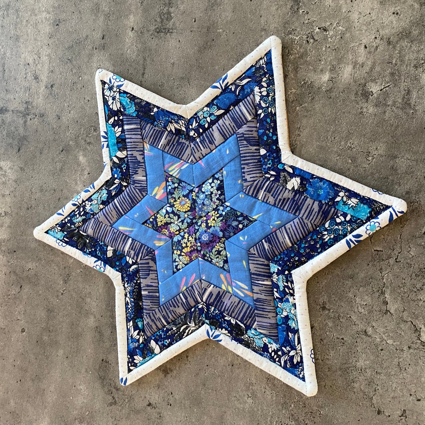 Star blue table topper