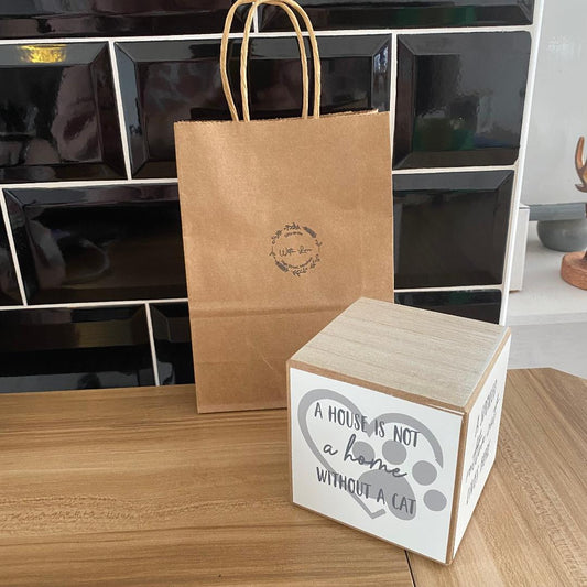 Wooden quote cube