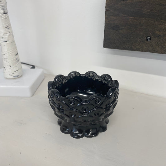 Handmade resin black decorative pot