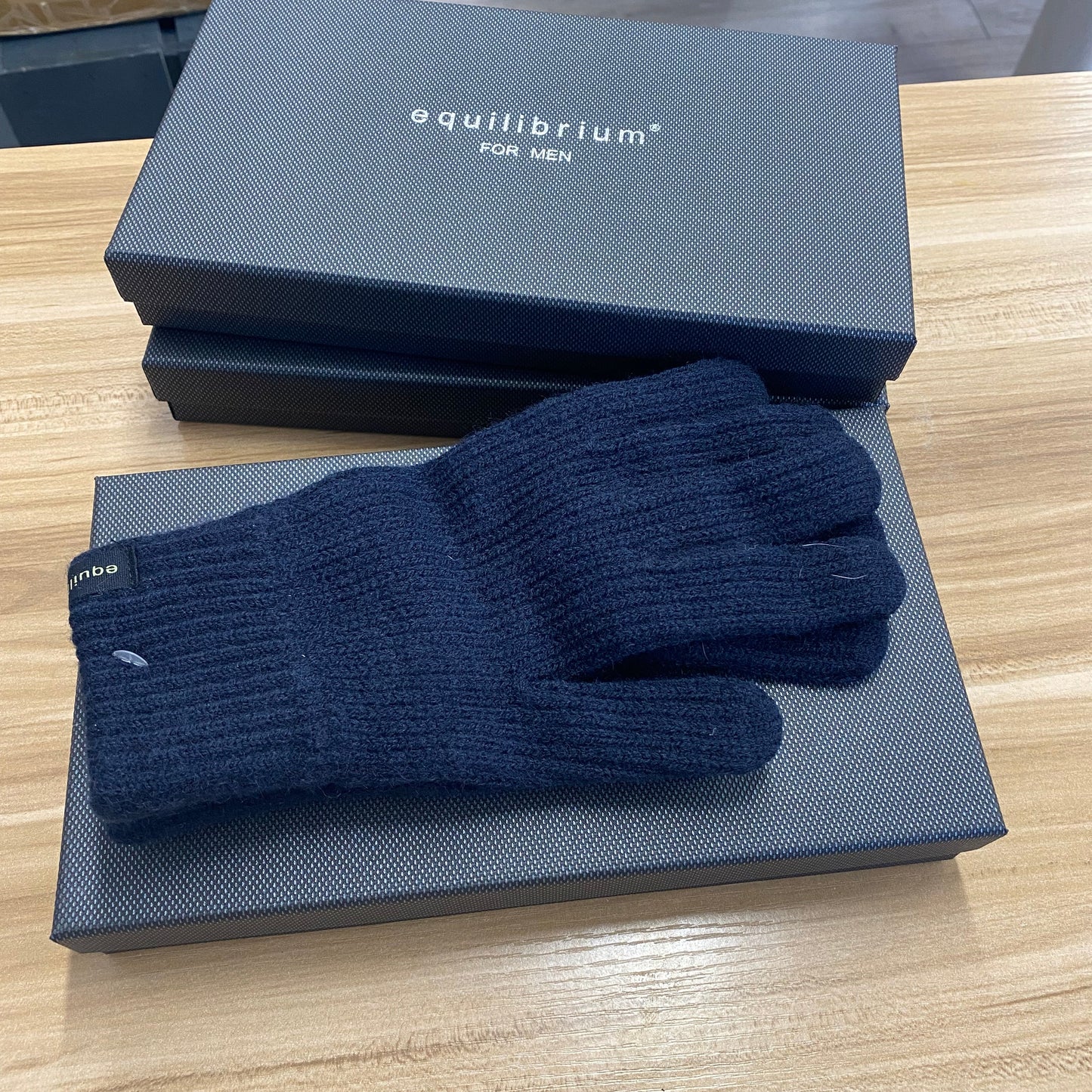 Mens boxed gloves