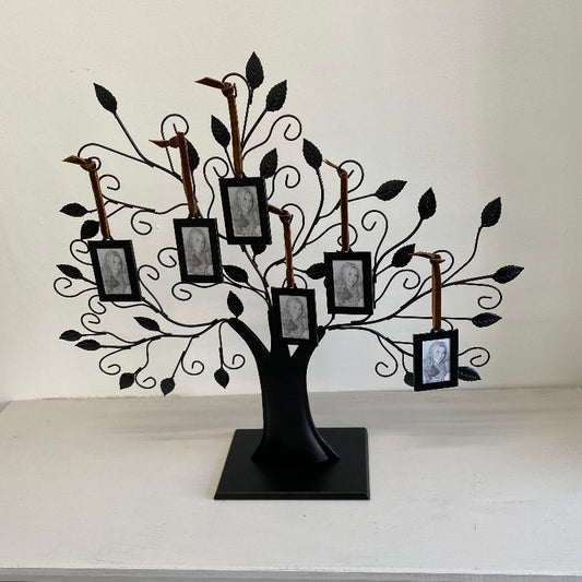 Family tree photo frame